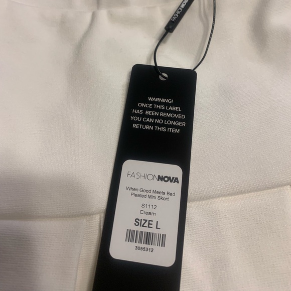 Fashionova cream pleated skort - Picture 3 of 8